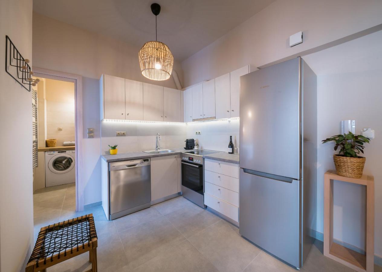 Brand New Aprtm Touching Acropolis Apartment Athena Bagian luar foto